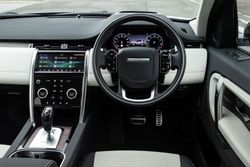 LR_DS_PHEV_FUJI_WHITE_INTERIOR_211020_004