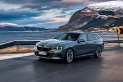 p90537320-highres-the-new-bmw-i5-edriv
