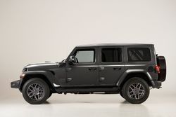 jeepwrangler4xefirstedition_lateral-600aba056478e_60af732e20e9c