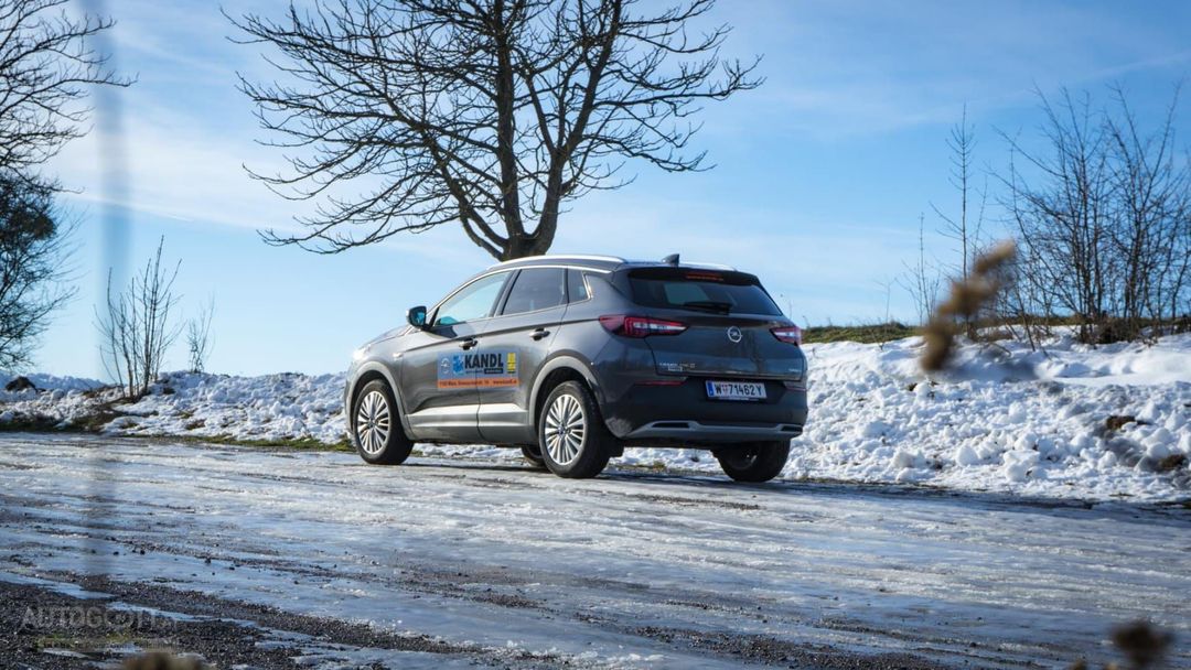 Opel-Grandland-X-Innovation-CDTI-13