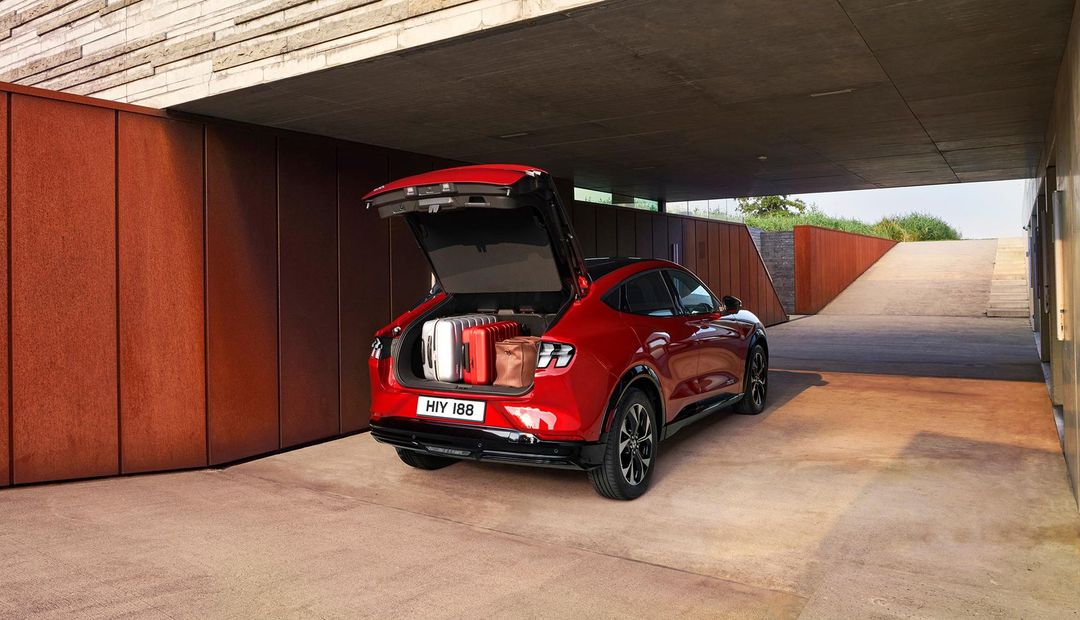 2020_FORD_MACH-E_AWD_24-LOW