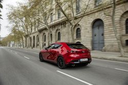 2022_mazda3_spain_act_15_highres