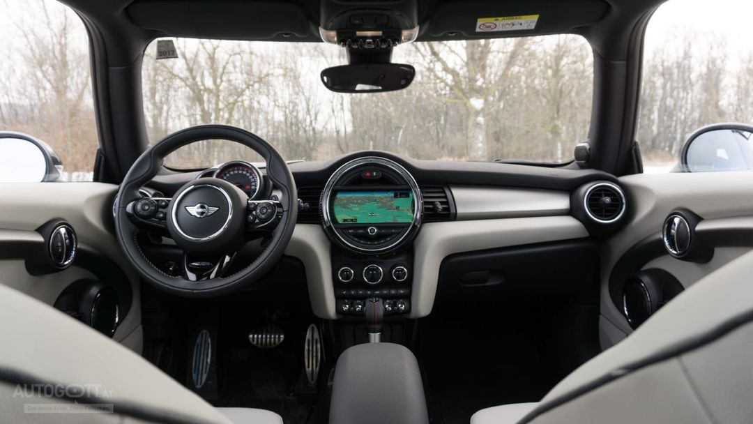 MINI-Cooper-JCW-9-von-14