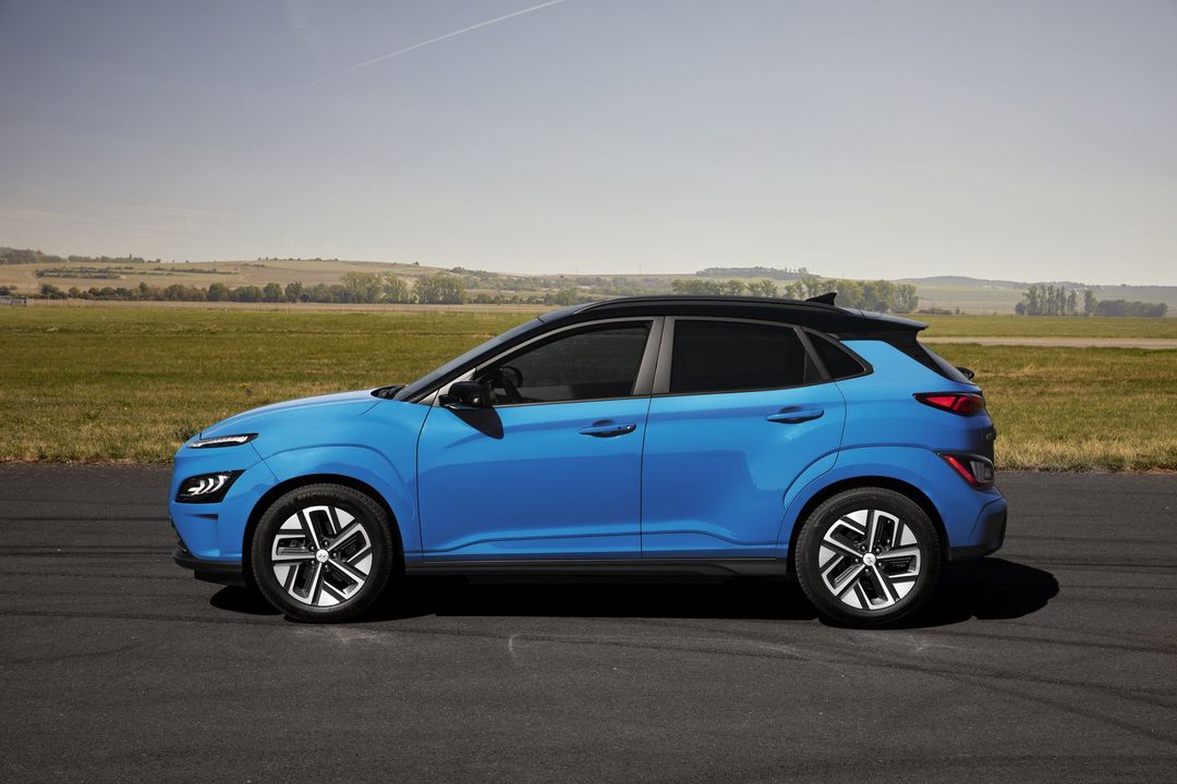 hyundai-new-kona-electric-1120-06_jpg