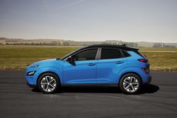 hyundai-new-kona-electric-1120-06_jpg