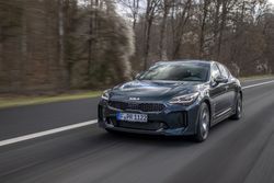Kia_Stinger_MY22_02