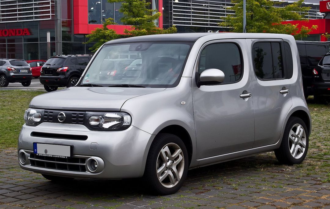 Nissan_Cube
