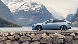 NIO ET5 Touring Exterior 1