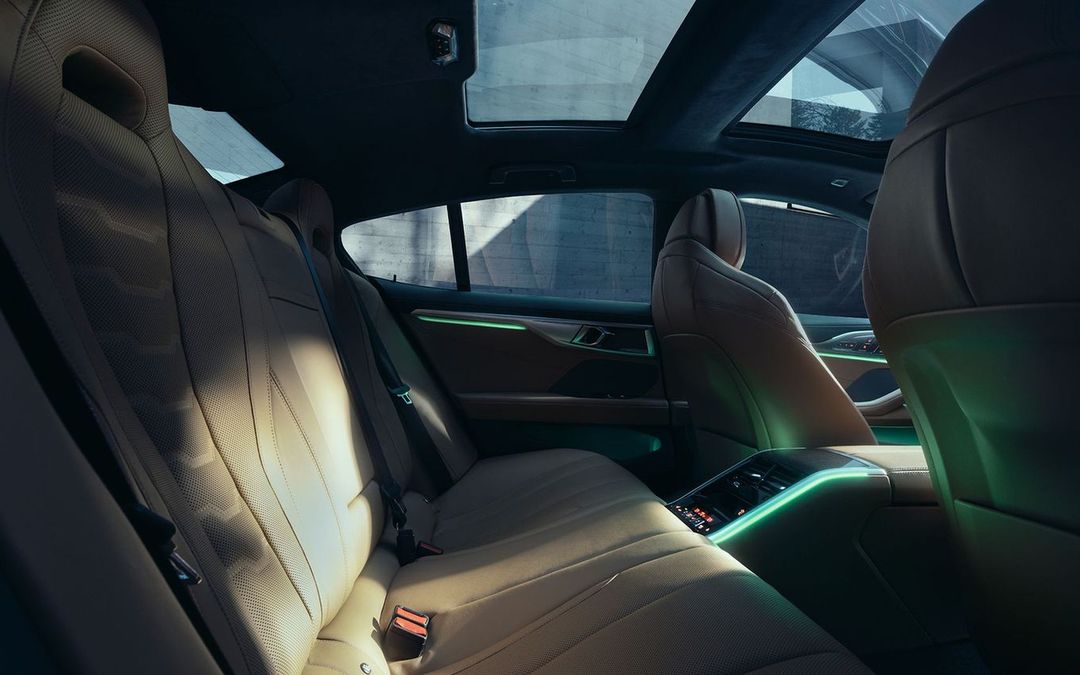 csm_2022_02_BMW_ALPINA_B8_12_a8ce5b99ac