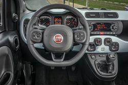 FCA_Germany _FIAT_Panda_&_500_Hybrid_2020_049