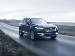 294665_XC90_Recharge_T8_AWD_Denim_Blue