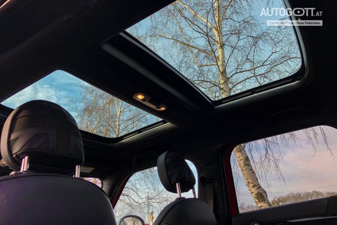 Mini-Countryman-JCW-Innen