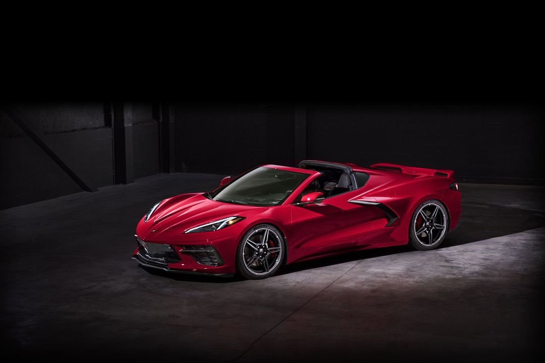 2020-Chevrolet-Corvette-Stingray-021