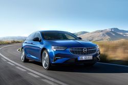 Opel-Insignia-Grand-Sport-510675