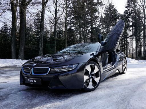BMW-i8-1500