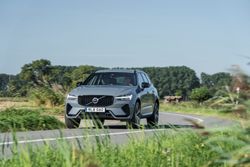 288147_Volvo_XC60_Recharge_T8_AWD_Thunder_Grey