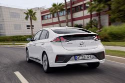 hyundai-new-ioniq-electric-08
