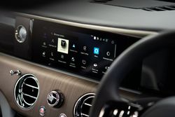 P90530432_highRes_rolls-royce-spectre-