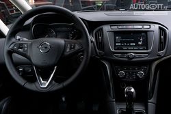 Opel Zafira Überarbeitung 2_23