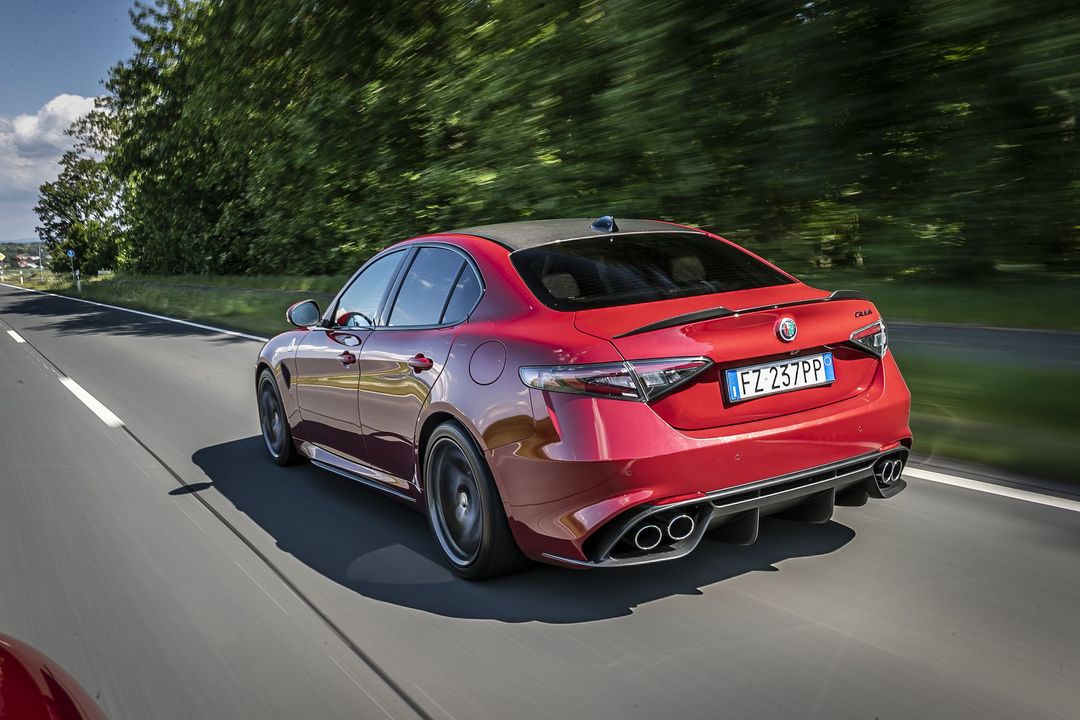 fca_germany_alfa_romeo_giulia_quadrifoglio_my2020_222-5ed60a3d4d877