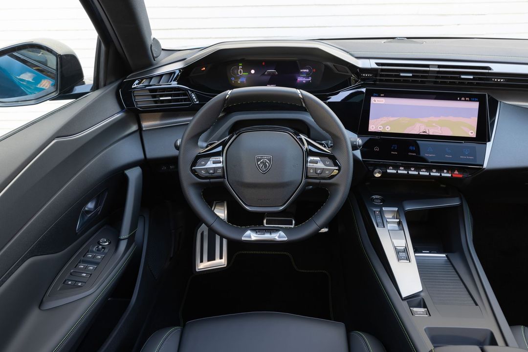 PEUGEOT_408_TESTDRIVE_2211TC032