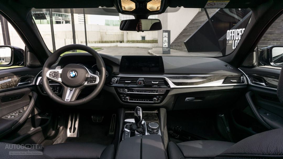 BMW-520D-xDrive-M-Sport-201711