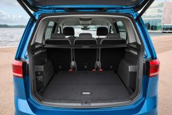 DB2015AU01090_retina_2400