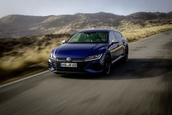 DB2021AU00140_medium