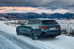 p90537309-highres-the-new-bmw-i5-edriv