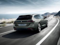 PEUGEOT_508SW_1806PB_103