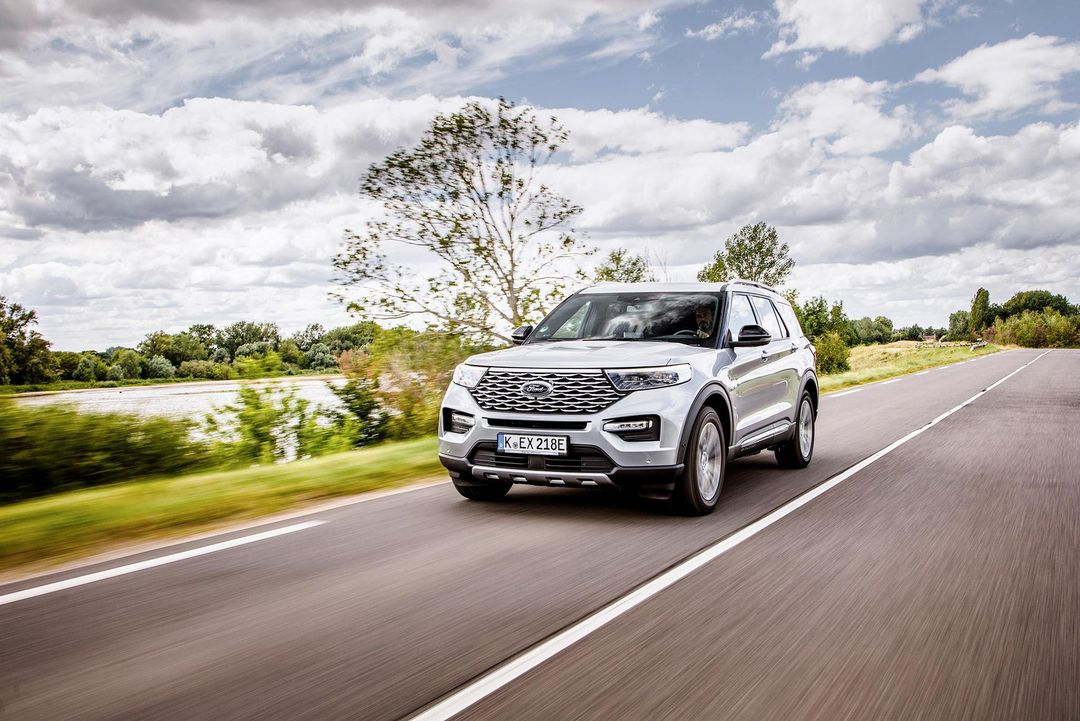 FORD_2020_EXPLORER_75-LOW