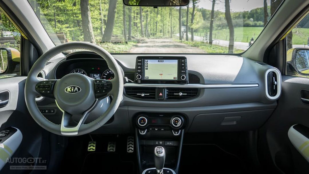 Kia-Picanto-X-Line-2018