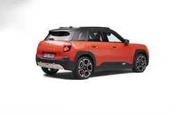 p90545628-highres-mini-aceman-se-04-20