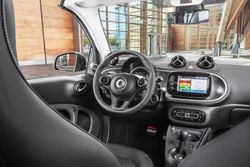 Smart-ForTwo-Cabrio-2016