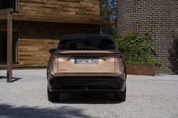 Ariya_2022_Statics_High_050