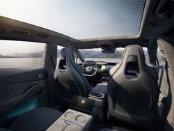 Lotus-Eletre-hero-image_11