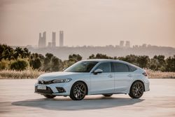 371331_2022_Honda_Civic_e_HEV