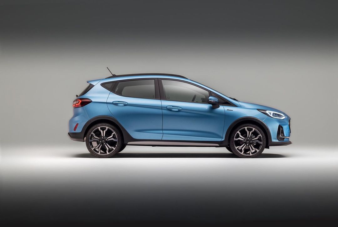 2021_FORD_FIESTA_STUDIO_ACTIVE_03-LOW