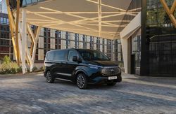 2022_FORD_TOURNEO_TITANIUM_01-LOW