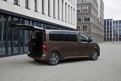 71840-toyota-proace-verso-070