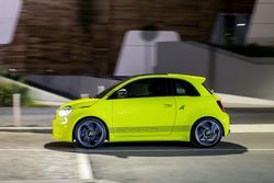 Abarth500e (2)