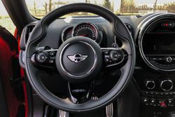 Mini-Countryman-JCW-Innen