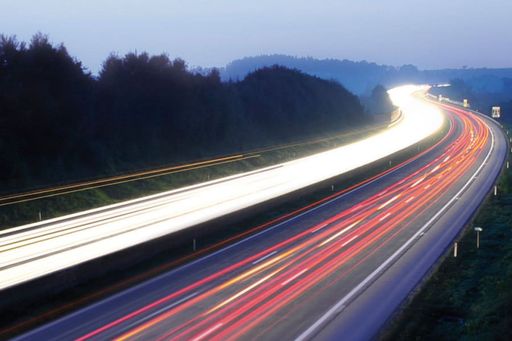 Ab 1. August 2018 darf man auf 2 Testabschnitten der A1 mit Tempo 140 unterwegs sein. FOTO: ASFINAG