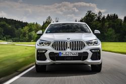 P90390471_highRes_the-new-bmw-x6-xdriv