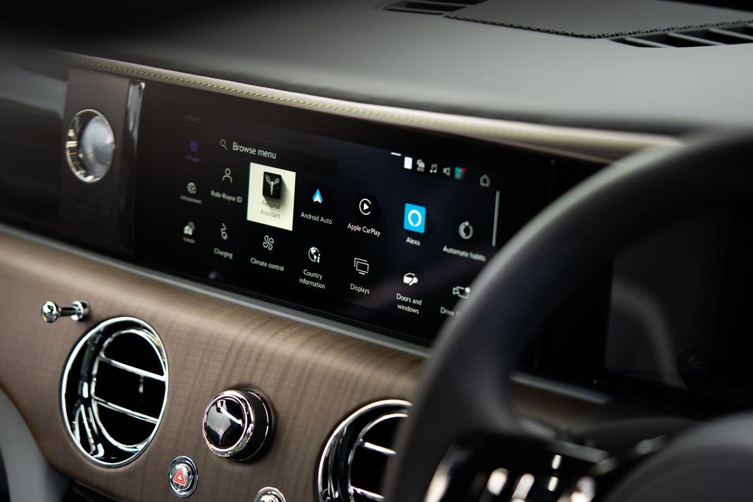 P90530432_highRes_rolls-royce-spectre-