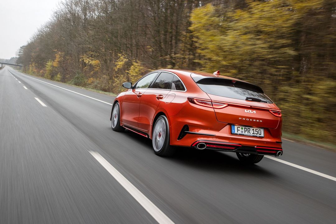 Kia_ProCeed_GT_MJ22_25