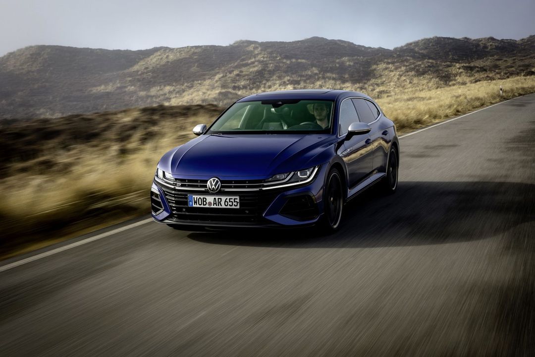 DB2021AU00140_medium