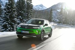 03opelmokkae518108-6347bfe24d301_6347c220bb23b