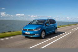 DB2015AU01084_retina_2400