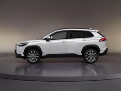 74918-5-corolla-cross-hybrid-web-lr